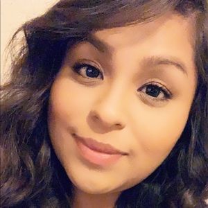 Meet your Posher, Noemi